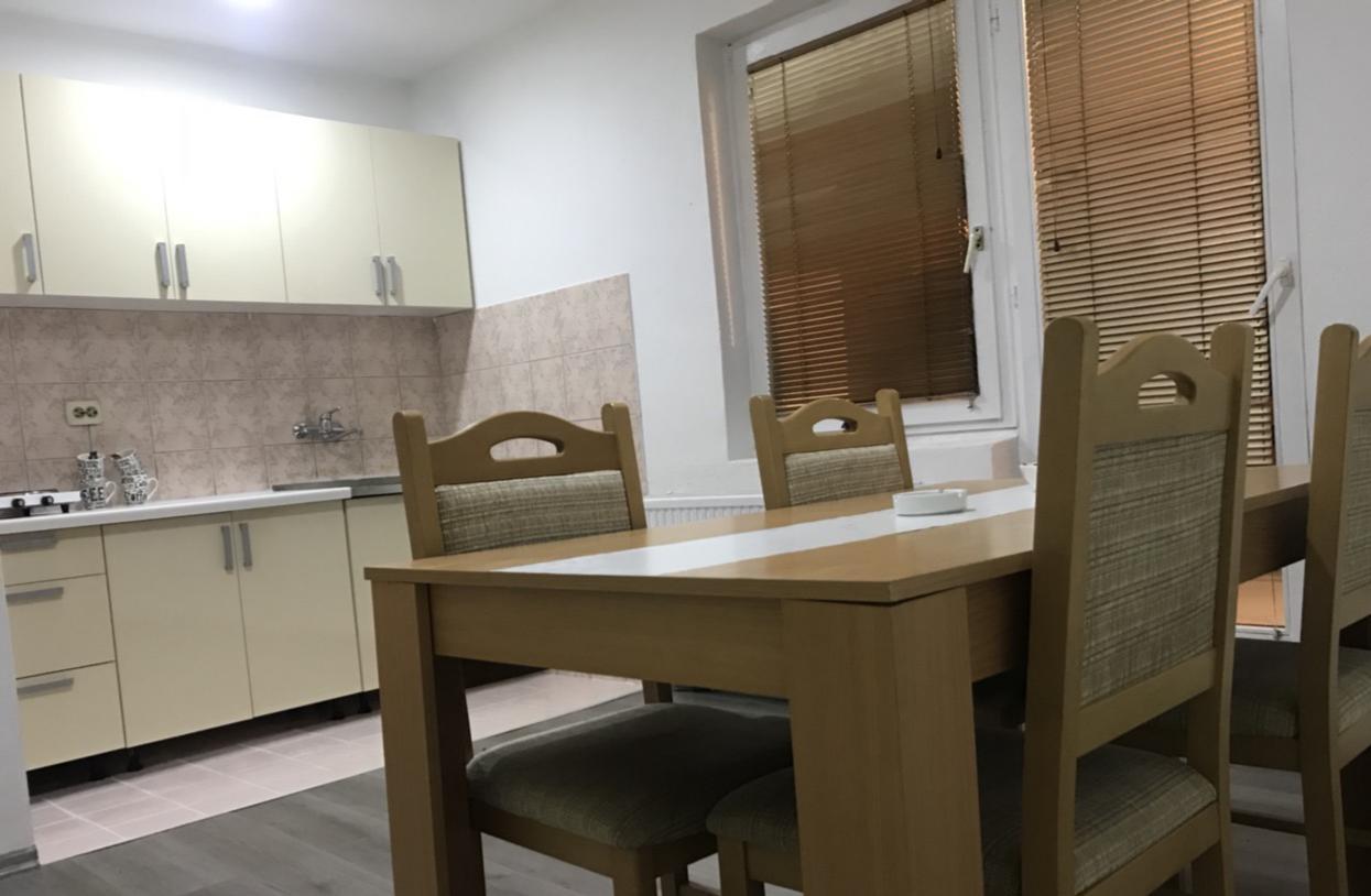 شقة Apartman City توزلا المظهر الخارجي الصورة